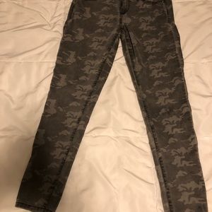 Maurices  MEDIUM REGULAR Jeggings GRAY CAMO